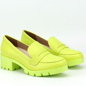 Sapato Feminino Ithie Oxford Tratorado Em Couro Verde Lemon