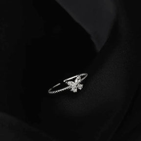 Anel com diamante brilhante borboleta em prata esterlina S925