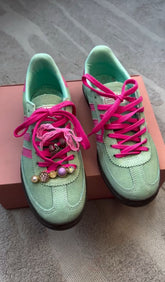 Tênis Adidas - Tamanho 32 ao 42 Ref:465456773